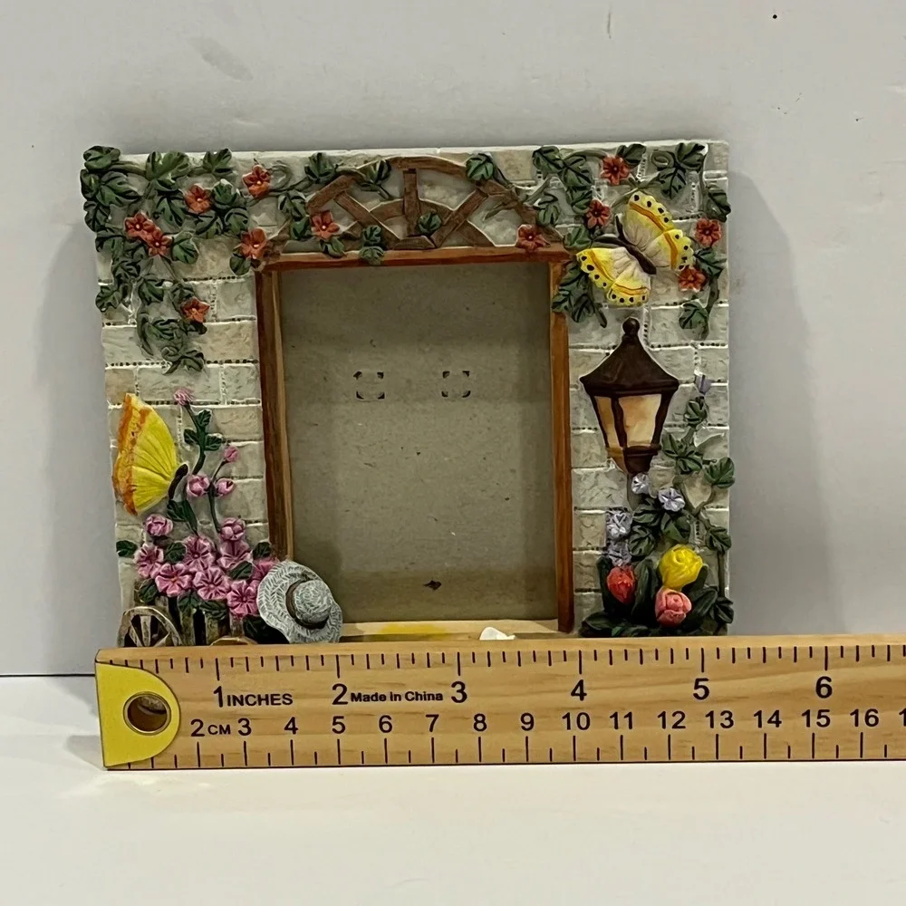 Garden Cottage 3D Resin Picture Frame Butterfly Flower Cart 2.5x3.5 Photo